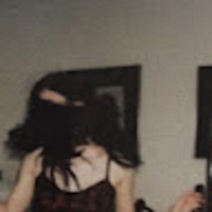 Meet your Posher, Phoebe